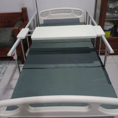 Katil hospital Standard 2 fungsi (M15) di rumah pelanggan di Shah Alam